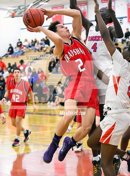 Thumbnail 2 in Moon Valley vs. Bradshaw Mountain (AIA 4A Play-In Playoff) photogallery.