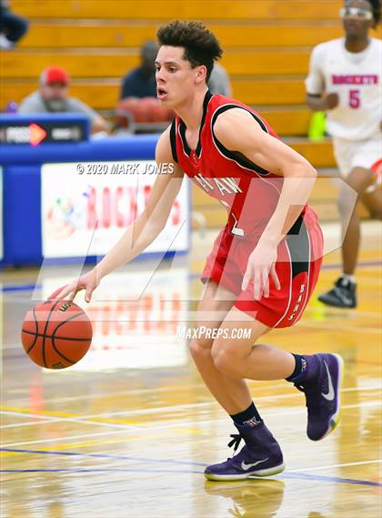Thumbnail 3 in Moon Valley vs. Bradshaw Mountain (AIA 4A Play-In Playoff) photogallery.