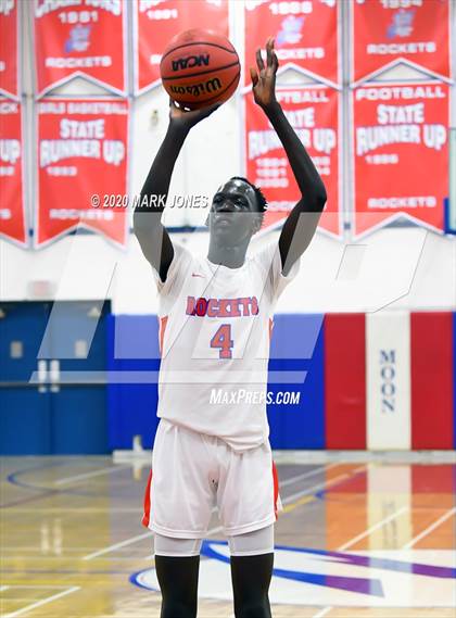Thumbnail 1 in Moon Valley vs. Bradshaw Mountain (AIA 4A Play-In Playoff) photogallery.