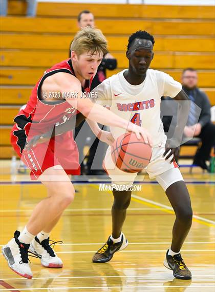 Thumbnail 2 in Moon Valley vs. Bradshaw Mountain (AIA 4A Play-In Playoff) photogallery.