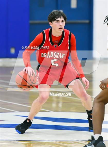 Thumbnail 1 in Moon Valley vs. Bradshaw Mountain (AIA 4A Play-In Playoff) photogallery.