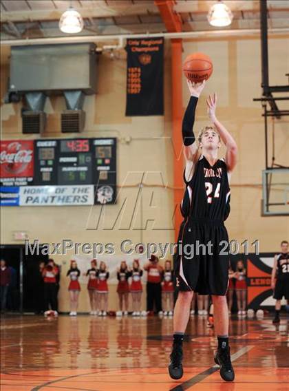 Thumbnail 1 in Loudon @ Lenoir City photogallery.