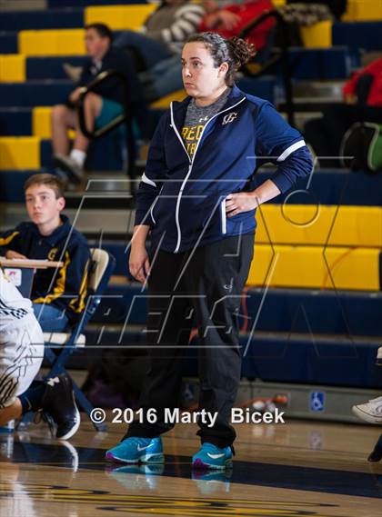 Thumbnail 1 in Gregori vs Beyer photogallery.