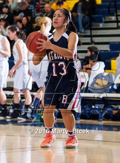 Thumbnail 3 in Gregori vs Beyer photogallery.