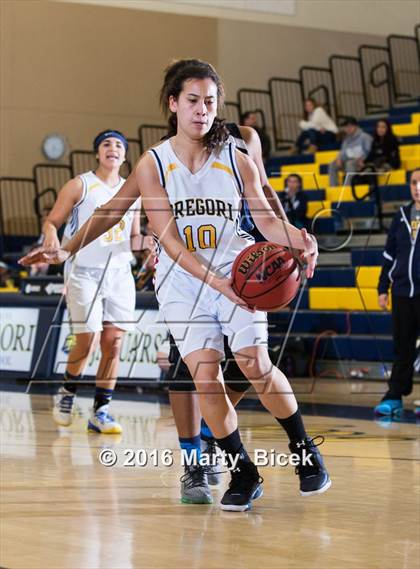 Thumbnail 1 in Gregori vs Beyer photogallery.