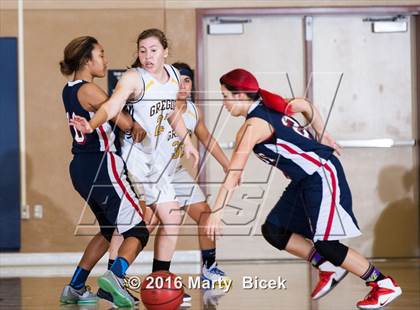 Thumbnail 1 in Gregori vs Beyer photogallery.