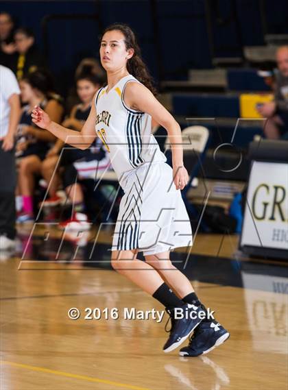 Thumbnail 3 in Gregori vs Beyer photogallery.