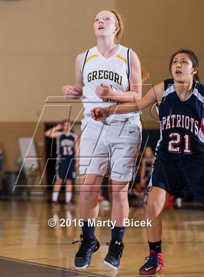 Thumbnail 3 in Gregori vs Beyer photogallery.