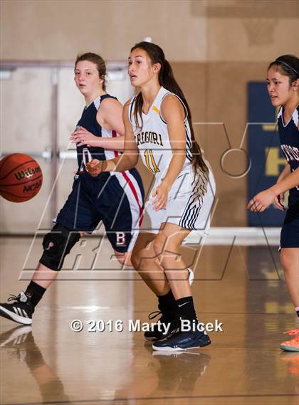 Thumbnail 1 in Gregori vs Beyer photogallery.
