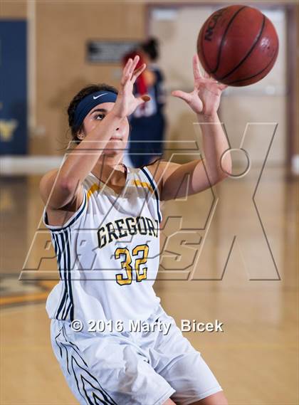 Thumbnail 3 in Gregori vs Beyer photogallery.