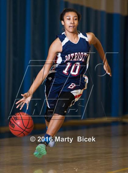 Thumbnail 2 in Gregori vs Beyer photogallery.