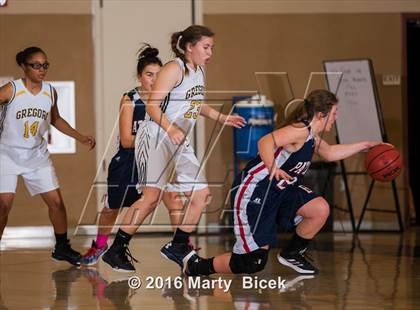 Thumbnail 2 in Gregori vs Beyer photogallery.
