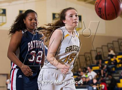 Thumbnail 1 in Gregori vs Beyer photogallery.