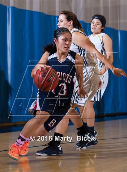 Thumbnail 3 in Gregori vs Beyer photogallery.