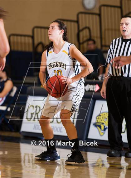 Thumbnail 3 in Gregori vs Beyer photogallery.