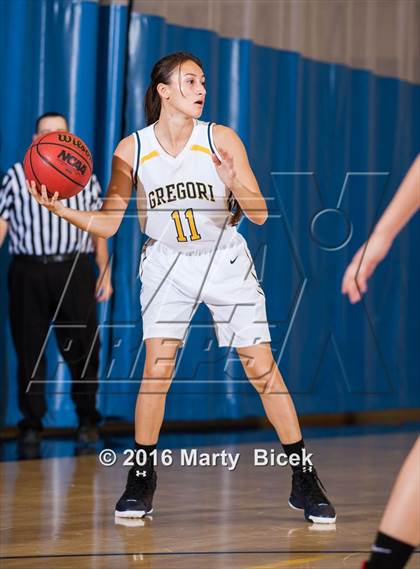 Thumbnail 2 in Gregori vs Beyer photogallery.