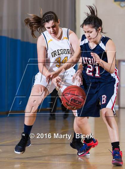 Thumbnail 1 in Gregori vs Beyer photogallery.