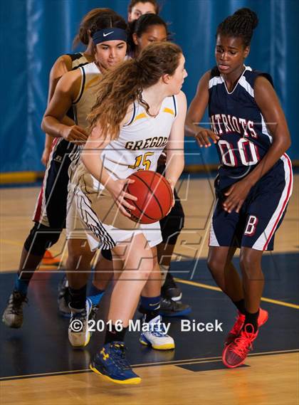 Thumbnail 1 in Gregori vs Beyer photogallery.