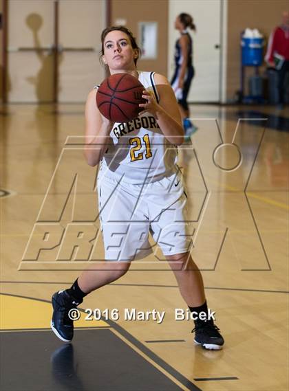 Thumbnail 1 in Gregori vs Beyer photogallery.