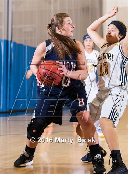 Thumbnail 1 in Gregori vs Beyer photogallery.