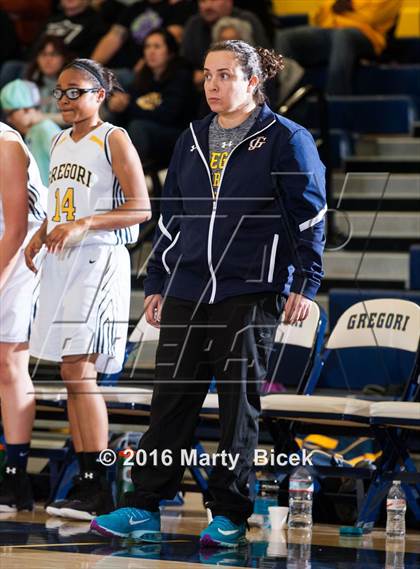 Thumbnail 2 in Gregori vs Beyer photogallery.