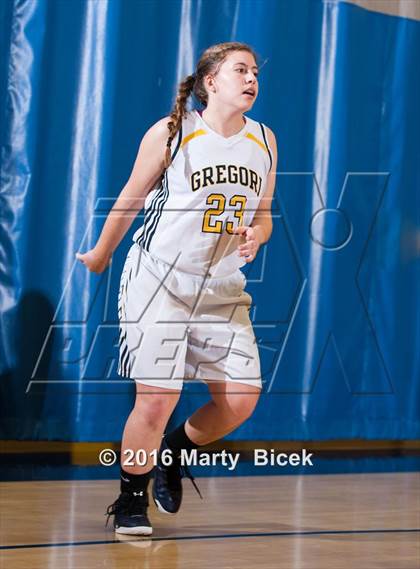 Thumbnail 1 in Gregori vs Beyer photogallery.