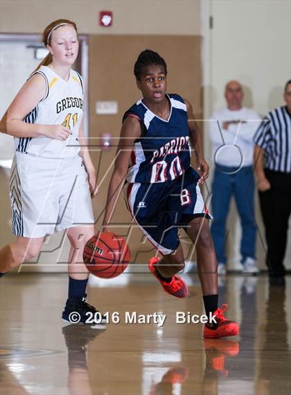 Thumbnail 2 in Gregori vs Beyer photogallery.