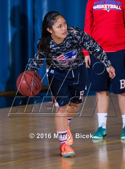 Thumbnail 3 in Gregori vs Beyer photogallery.