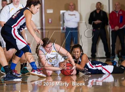 Thumbnail 2 in Gregori vs Beyer photogallery.