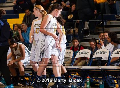 Thumbnail 2 in Gregori vs Beyer photogallery.