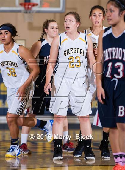 Thumbnail 3 in Gregori vs Beyer photogallery.
