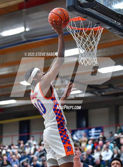 Thumbnail 3 in Bellarmine Prep @ Rainier Beach (WIAA 3A State Round 2) photogallery.