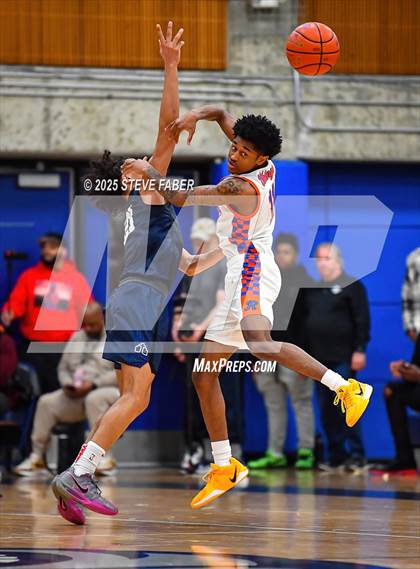 Thumbnail 1 in Bellarmine Prep @ Rainier Beach (WIAA 3A State Round 2) photogallery.
