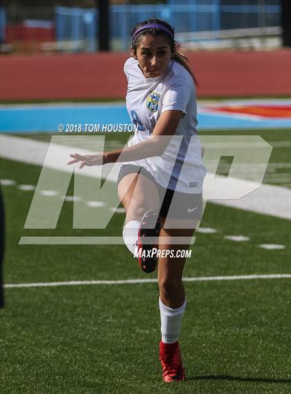 Thumbnail 3 in Glendora vs Montclair (Ganesha Tournament) photogallery.