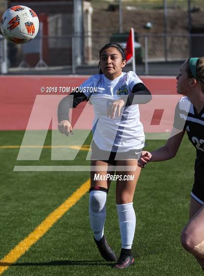 Thumbnail 3 in Glendora vs Montclair (Ganesha Tournament) photogallery.