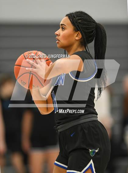 Thumbnail 1 in Marin Catholic vs. Branson (CIF NCS MCAL Final) photogallery.