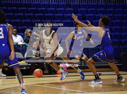 Thumbnail 2 in Fort Bend Marshall vs. King (Houston Methodist Cy Hoops Invitational) photogallery.