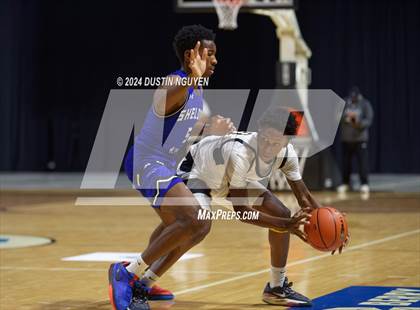 Thumbnail 3 in Fort Bend Marshall vs. King (Houston Methodist Cy Hoops Invitational) photogallery.