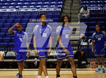 Thumbnail 2 in Fort Bend Marshall vs. King (Houston Methodist Cy Hoops Invitational) photogallery.
