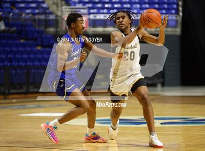Thumbnail 1 in Fort Bend Marshall vs. King (Houston Methodist Cy Hoops Invitational) photogallery.
