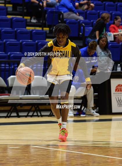 Thumbnail 3 in Fort Bend Marshall vs. King (Houston Methodist Cy Hoops Invitational) photogallery.