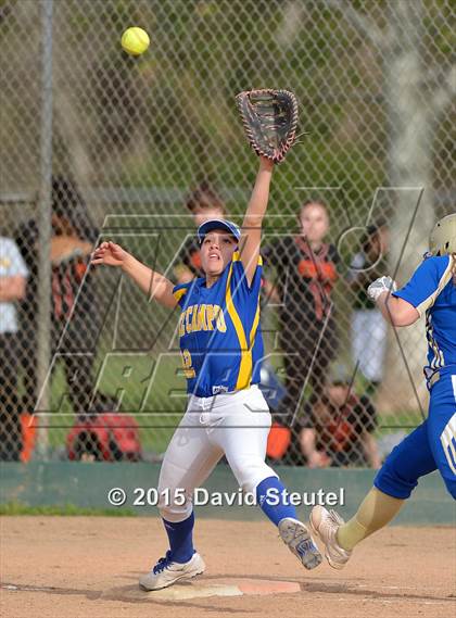 Thumbnail 3 in Reed vs. Del Campo (Victory Pre-Season T.O.C.) photogallery.