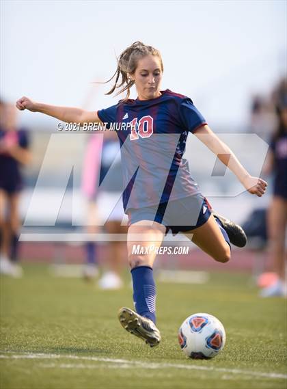 Thumbnail 2 in Northridge vs. Holy Family (CHSAA 4A Semifinals) photogallery.
