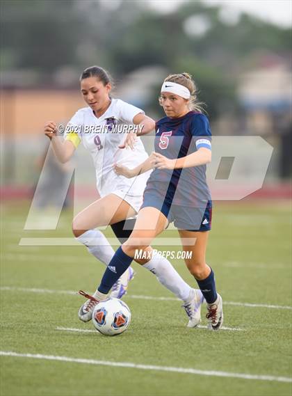 Thumbnail 1 in Northridge vs. Holy Family (CHSAA 4A Semifinals) photogallery.