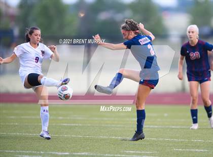 Thumbnail 1 in Northridge vs. Holy Family (CHSAA 4A Semifinals) photogallery.
