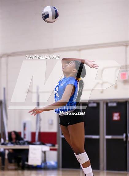 Thumbnail 1 in Hendrick Hudson vs. Cornwall Central (NYSPHSAA Class A Regional Semifinal) photogallery.