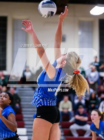 Thumbnail 3 in Hendrick Hudson vs. Cornwall Central (NYSPHSAA Class A Regional Semifinal) photogallery.