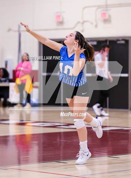 Thumbnail 1 in Hendrick Hudson vs. Cornwall Central (NYSPHSAA Class A Regional Semifinal) photogallery.