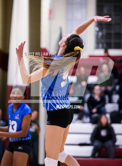 Thumbnail 3 in Hendrick Hudson vs. Cornwall Central (NYSPHSAA Class A Regional Semifinal) photogallery.