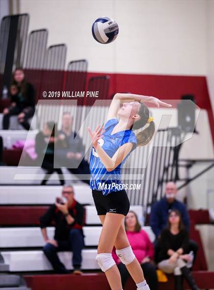 Thumbnail 2 in Hendrick Hudson vs. Cornwall Central (NYSPHSAA Class A Regional Semifinal) photogallery.